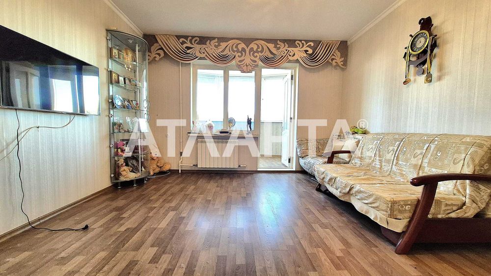 4-кімнатна квартира 85 м² з ремонтом та меблями. пр-т Князя Володимира Великого