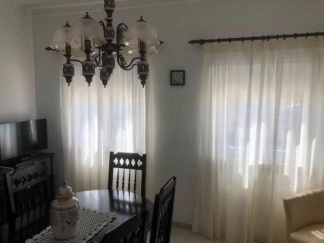 Casa para aluguer temporário em Sesimbra