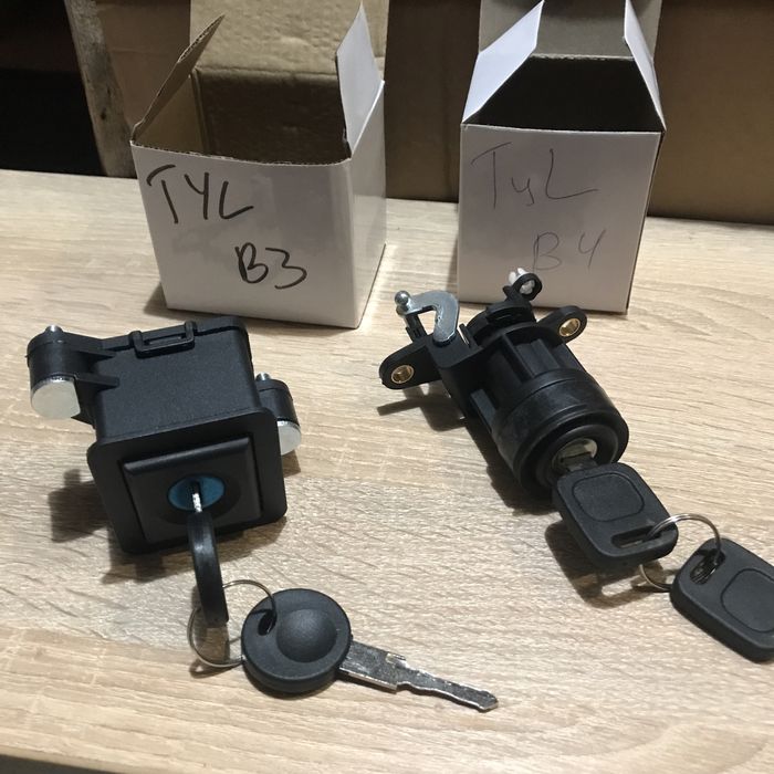 Пассат б4 Б3 кнопка багажніка Passat B3