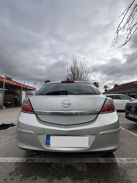 Opel Astra GTC 1.6 105cv