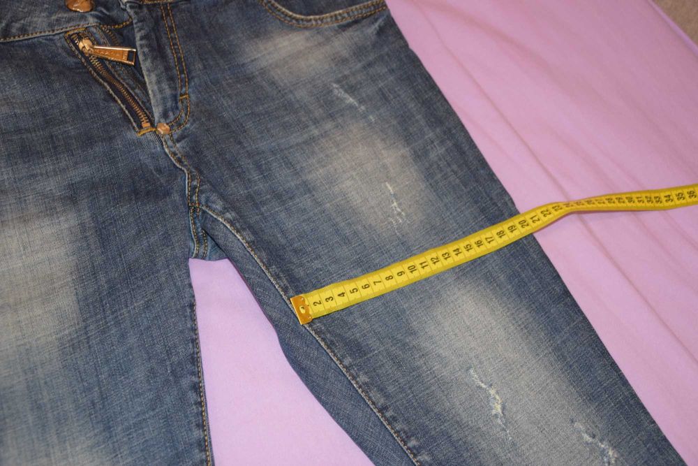 Джинси-бойфренди