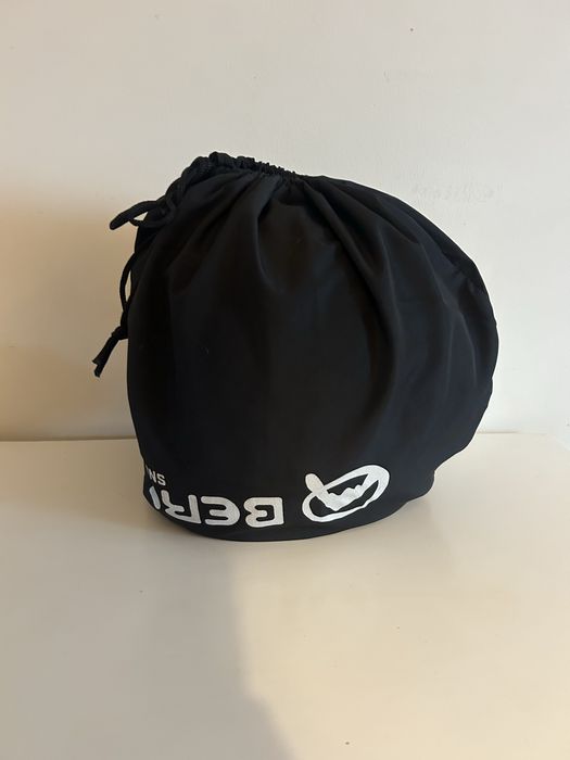 Capacete Berg para a Neve