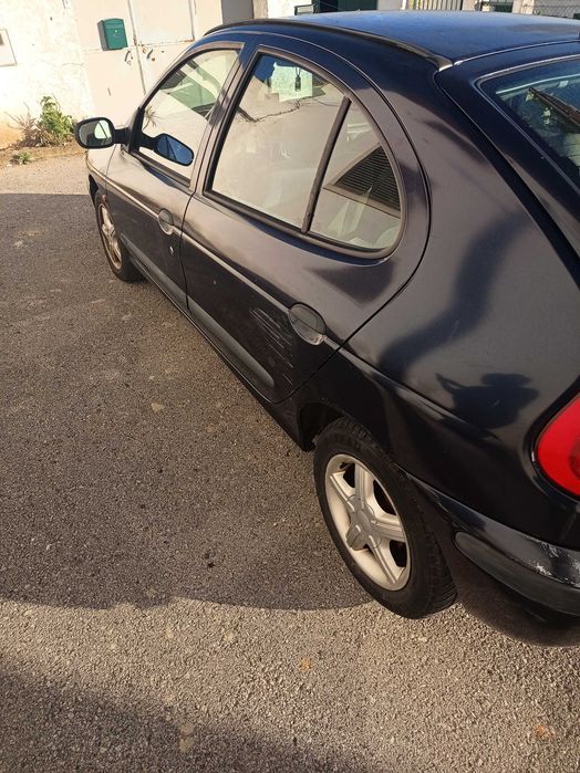 Renault Megane 1.4 16V janeiro de 2000