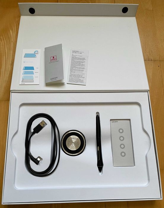 Wacom Intuos Pro M (PTH-660-N)