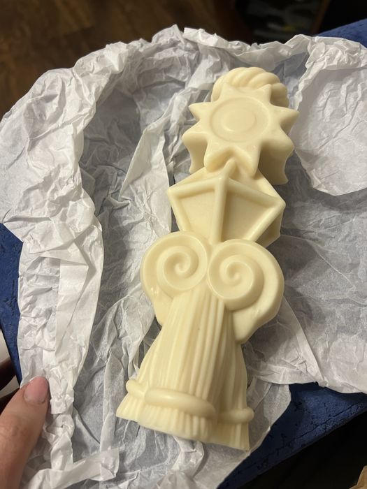 Різдвяна бджолина свічка ручної роботи - просто Микола