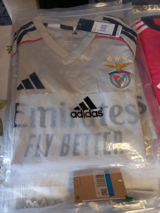 Varias tisherts,dos vossos clubes,