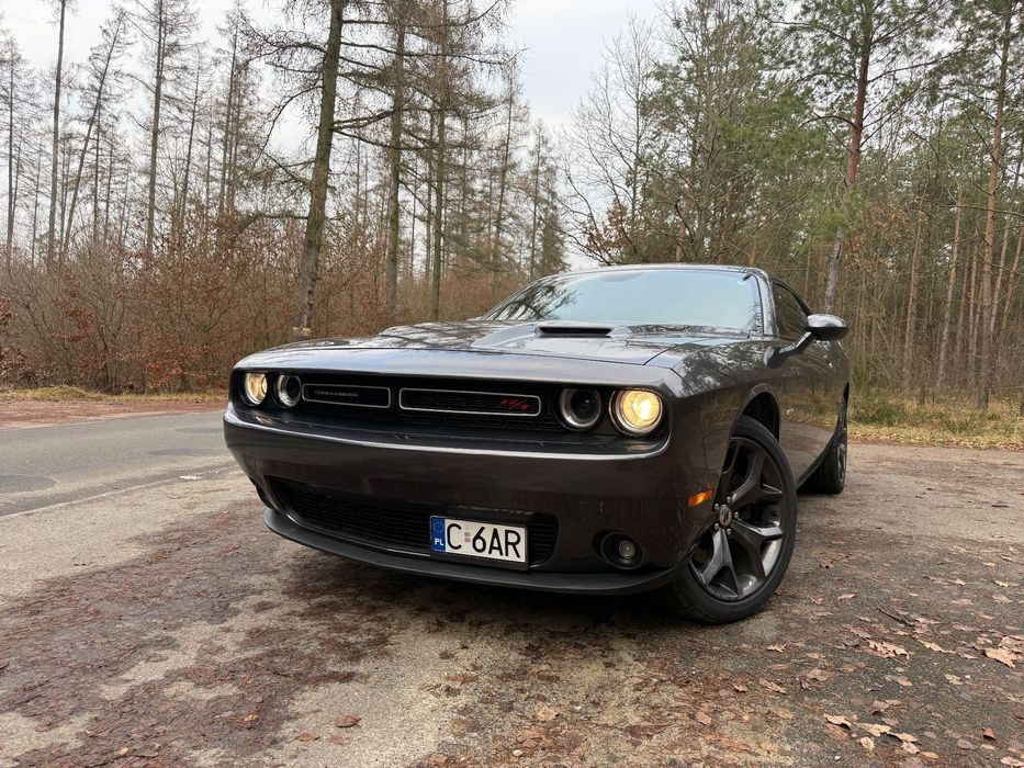 Dodge Challenger 5.7 Mały przebieg
