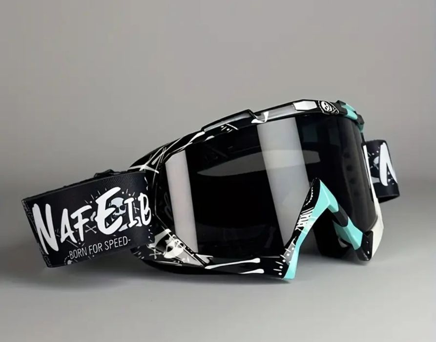 Лижні окуляри , сноуборд