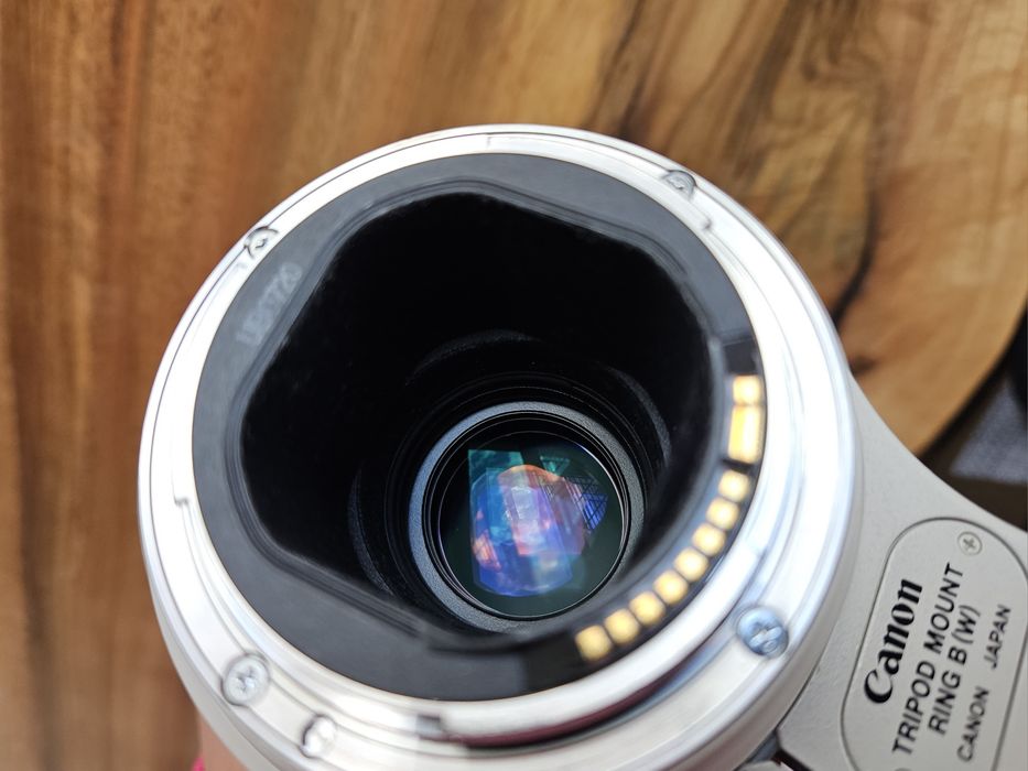 Легендарний Canon EF 300mm 4.0 L IS (ЯК НОВИЙ)