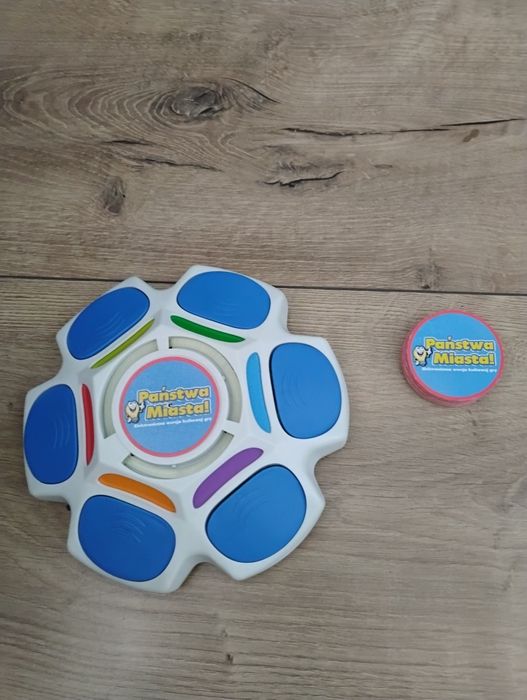 Gra elektroniczna państwa, miasta