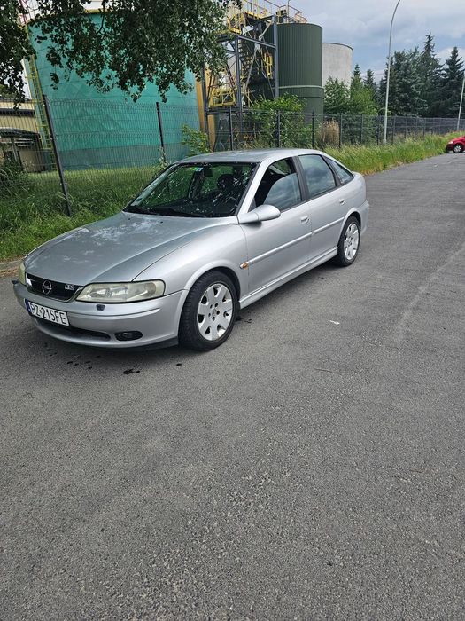 Opel Vectra Vectra B 2.5 V6 Automat