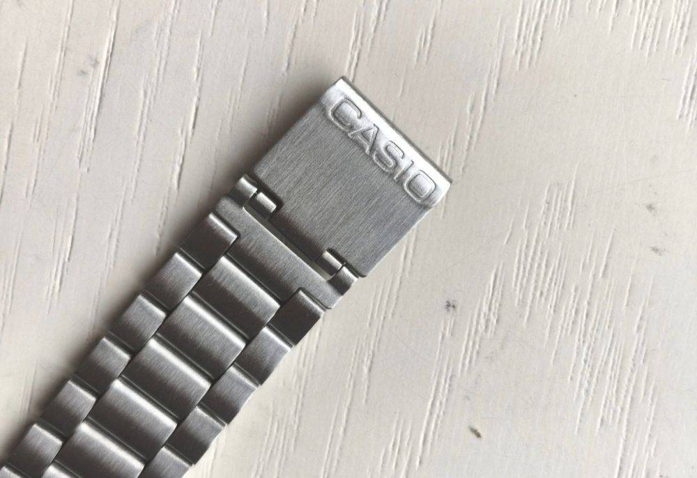 CASIO vintage digital watch NOVO
