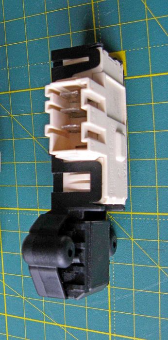 Замок люка ROLD DA000 DA066 DA069 для пральної машини