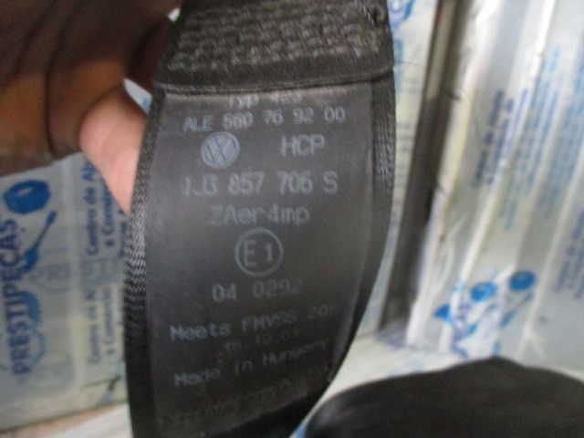 Pré-tensor cinto frente direito VOLKSWAGEN Golf IV (1J1)