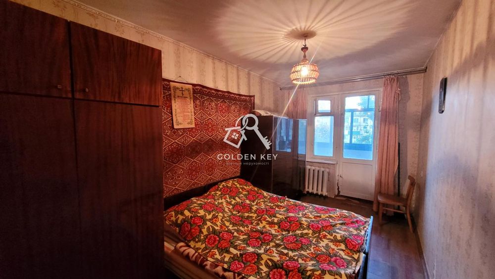 Продаж 3-кімнатної квартири по вул. Космонавтів
