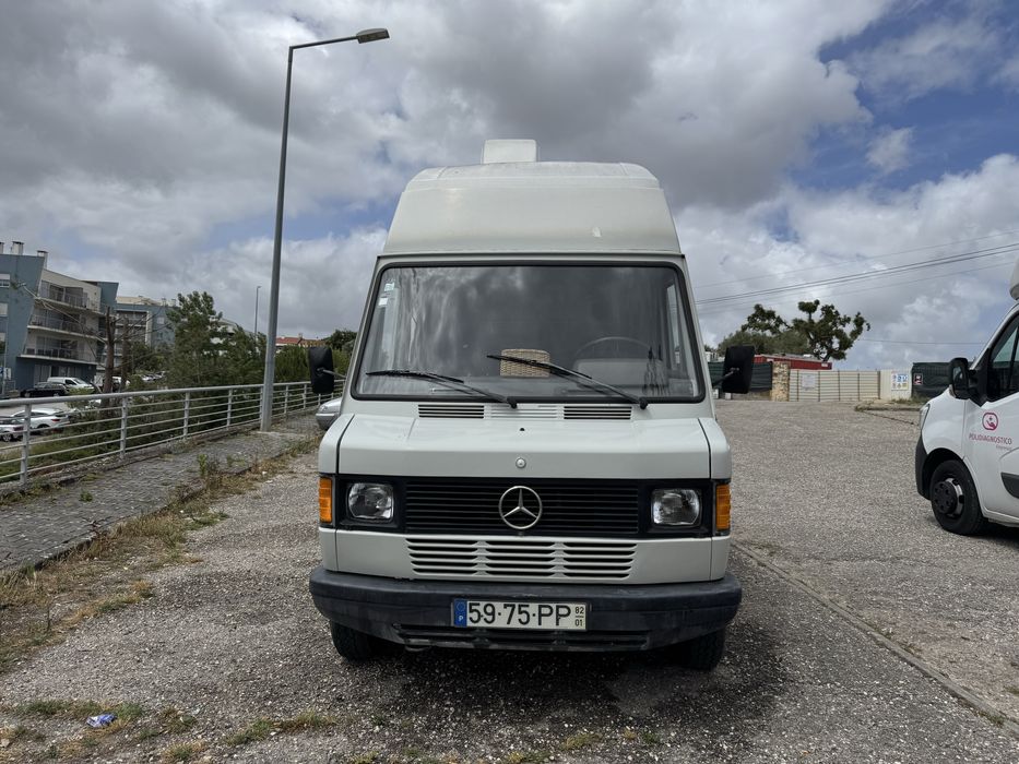 Autocaravana Mercedes 207D
