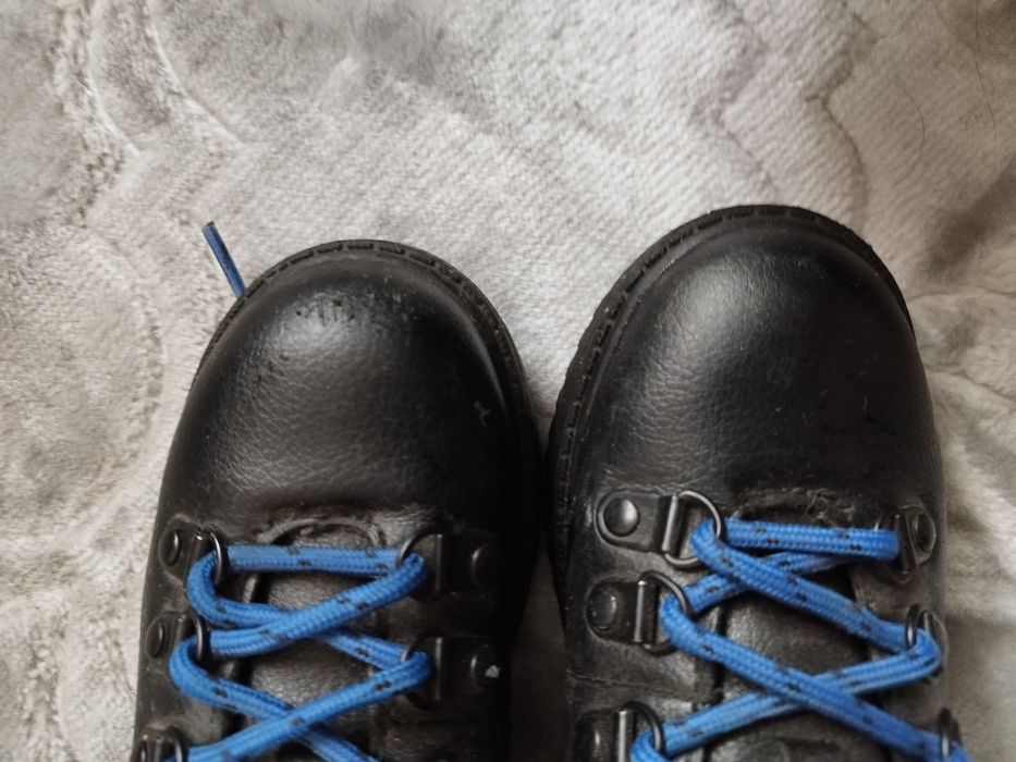 Buty Reserved roz 30