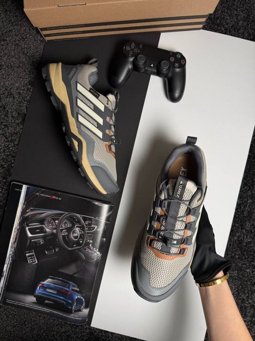 Чоловічі кросівки адідас Adidas Terrex Skychaser Grey Beige [41-45]
