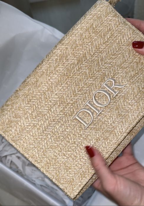 Dior - соломʼяний  клатч
