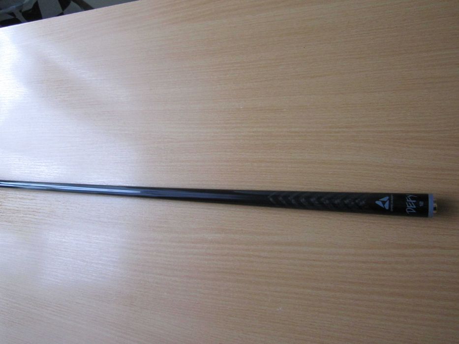 Szczytówka bilardowa McDermott Defy karbon-fiber 12 mm uni-lock