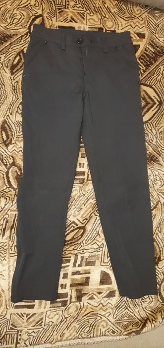 Черные брюки ,штаны 134