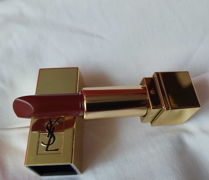 Sprzedam nowa szminka w kolorze róży