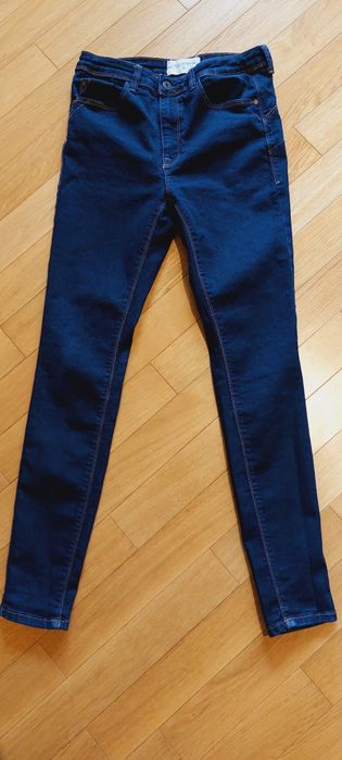 Jeansy spodnie jeansowe Reserved 36