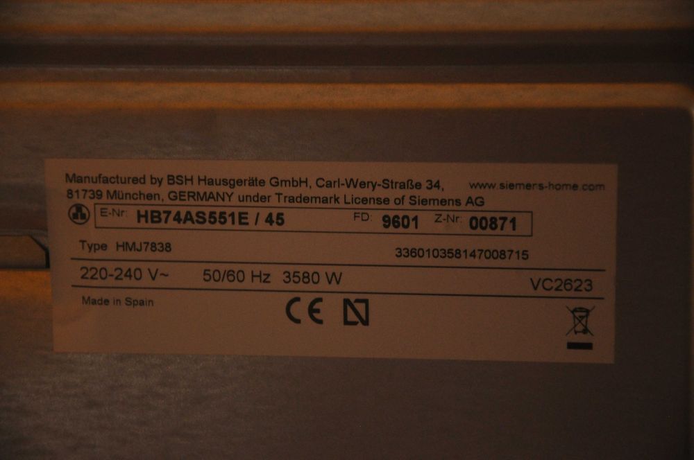 Forno Siemens Inox de encastre HB74AS551E Pirolítico Multifunções