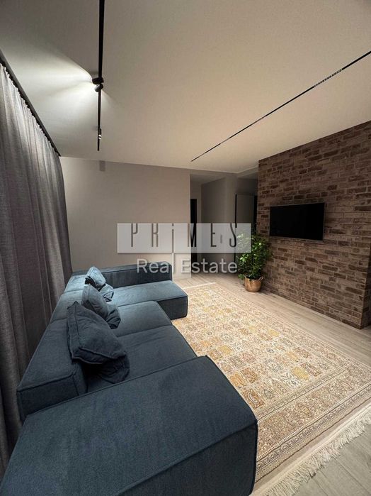 Продаж 2к квартири 68м2 ремонт Галактика Євгена Сверстюка 6