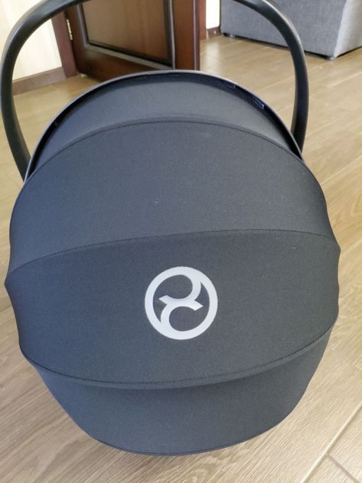 Автокрісло  Cybex cloud Q platinum