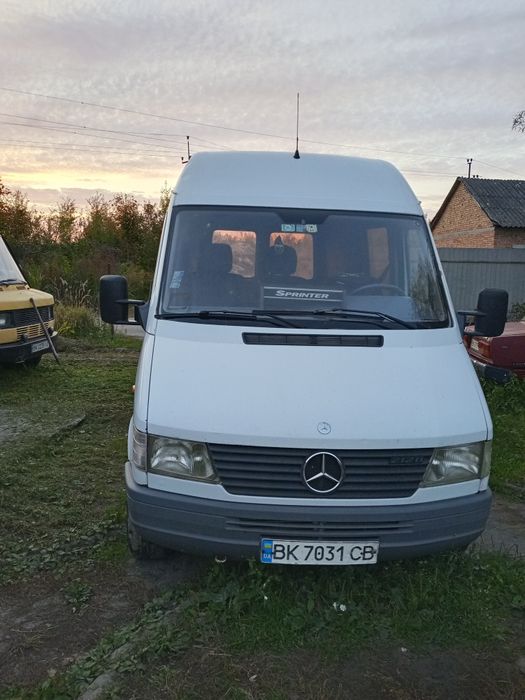 Sprinter Mercedes Benz 212
