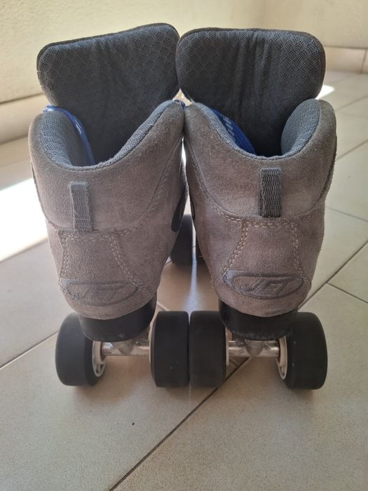 Conjunto de botas de Hóquei em Patins  JET.