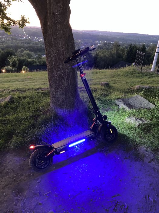 Hulajnoga elektryczna iscooter ix3