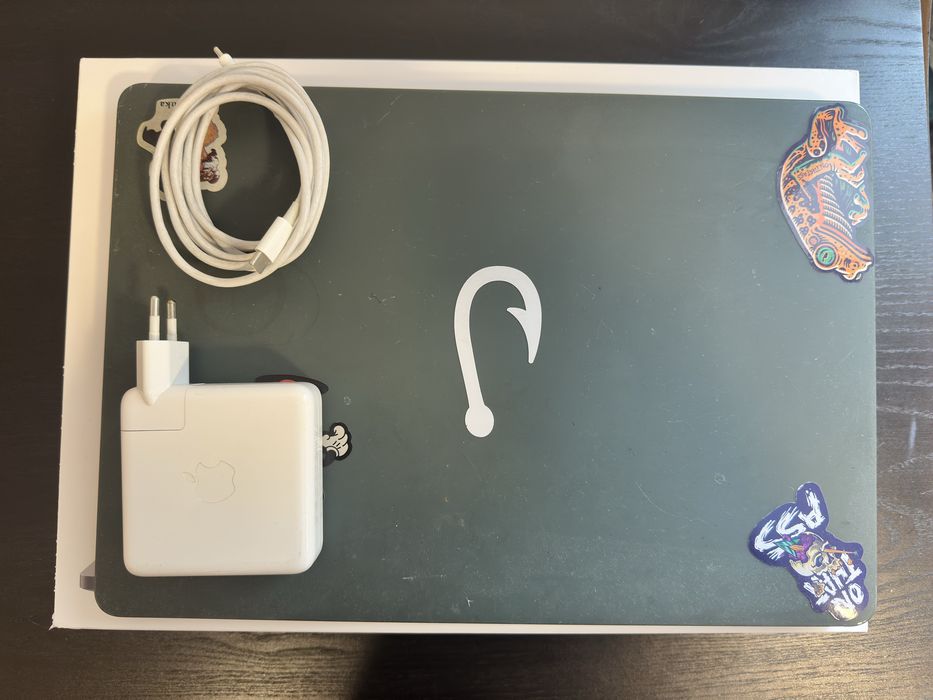 MacBook Pro 16 com TouchBar