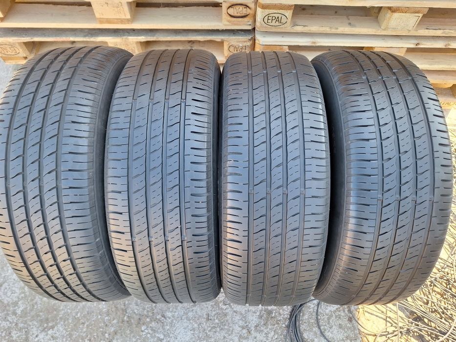 225/60 R17 Roadstone комплект