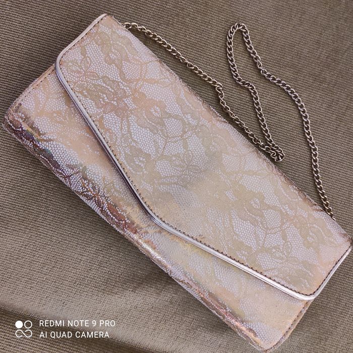 Клатч золотистий