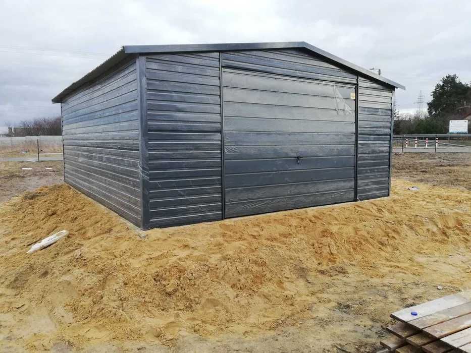 Typowy Garaż Blaszany GRAFITOWY – Blaszak -Garaże Blaszane – Maj-Blach