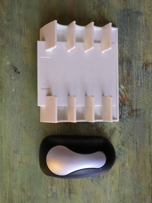 uchwyt legamaster na markery do tablicy magnetycznej białej i gumka