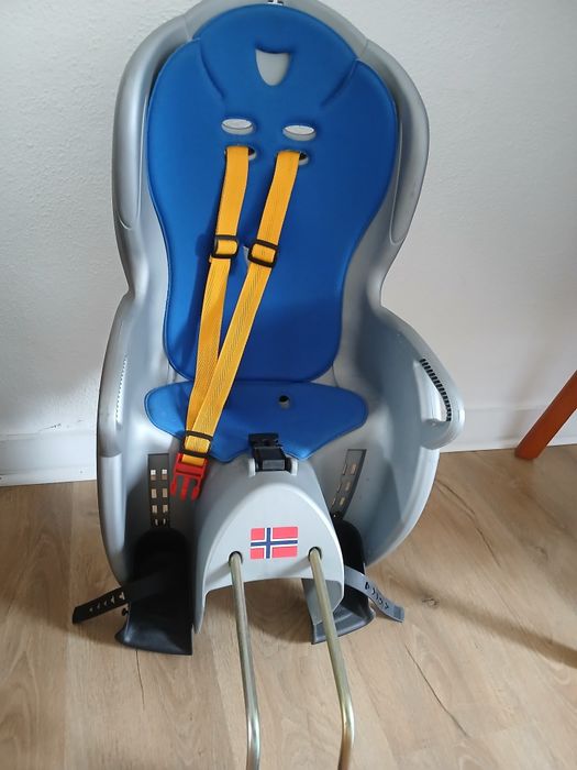 Cadeira Hamax com suporte de fixação