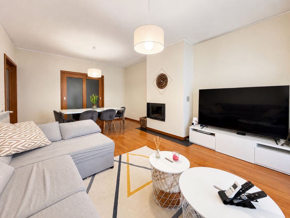 T2+1 | 124 m² | Garagem | Elevador | Junto à CESPU