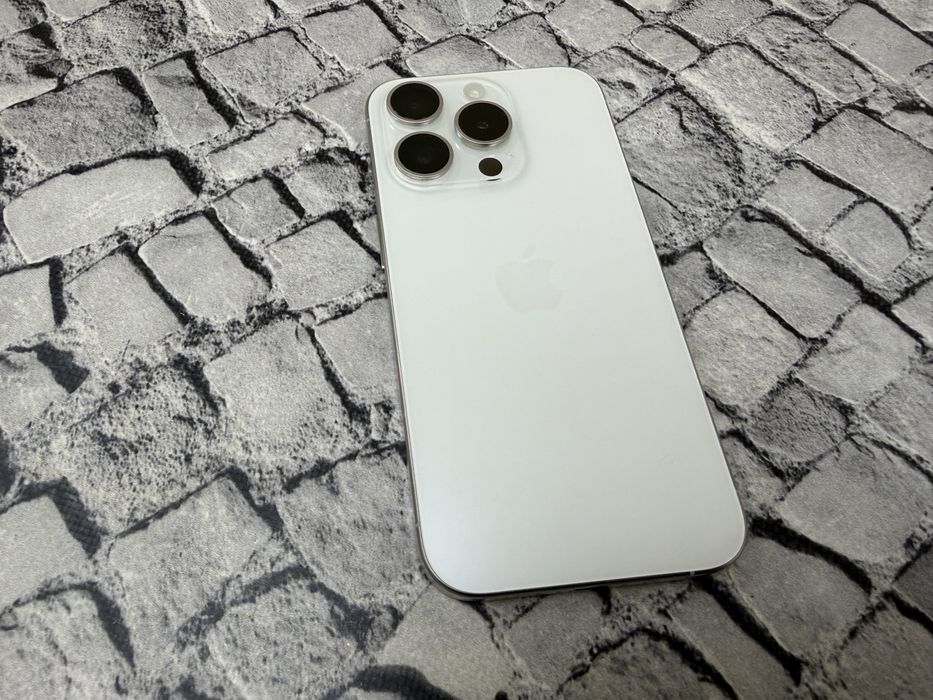 Iphone 15 Pro 1Tb neverlock Global White Titanium 750$