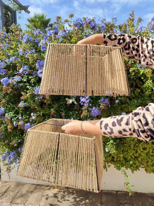 Par de Candeeiros de Teto Artesanais em Juta Natural