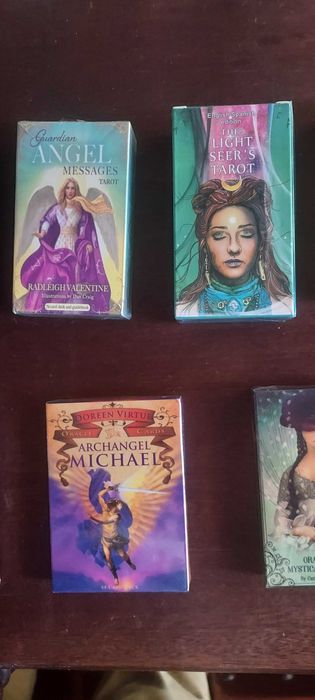 BARALHOS SELADos a 6 euros. Incrível . VEJAM FOTOS. A 8 EUROS CAD