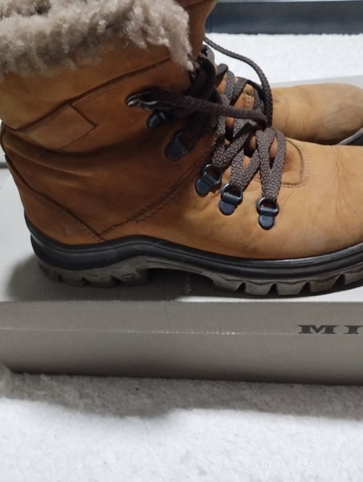 Продам ботинки Мида