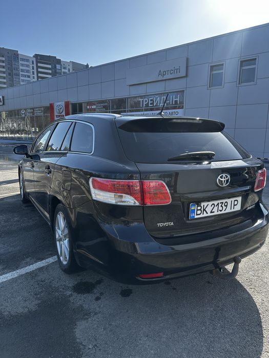 Toyota Avensis 2010 Webasto