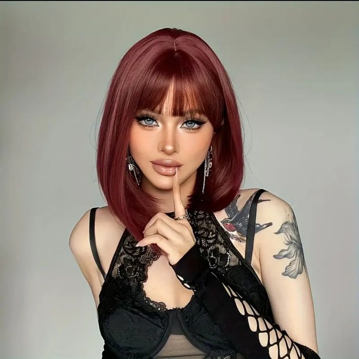 Peruka bob kolor karmazynowy