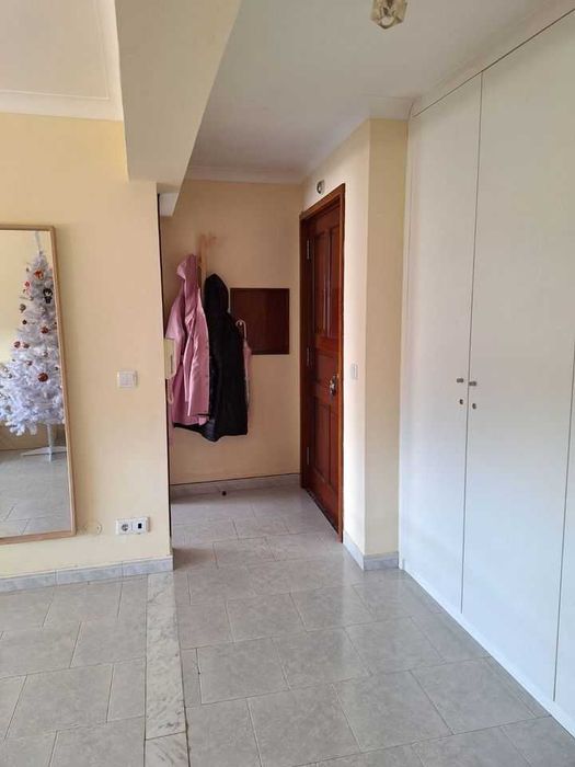 Aluga-se Apartamento T2