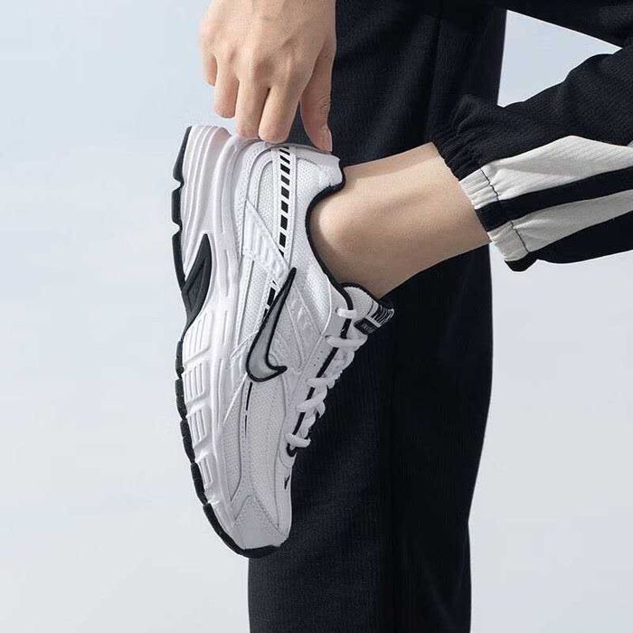 Оригінал! Кросівки Nike WMNS INITIATOR FQ6873-101 EUR 36.5; EUR 38