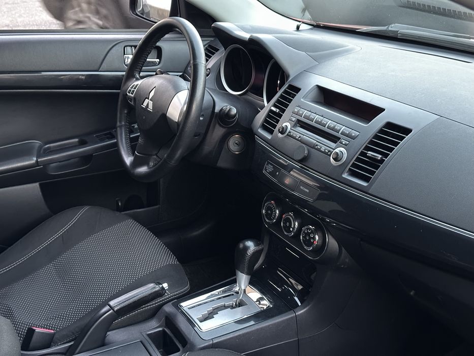 Продам Офіційний Mitsubishi Lancer X в гарному стані