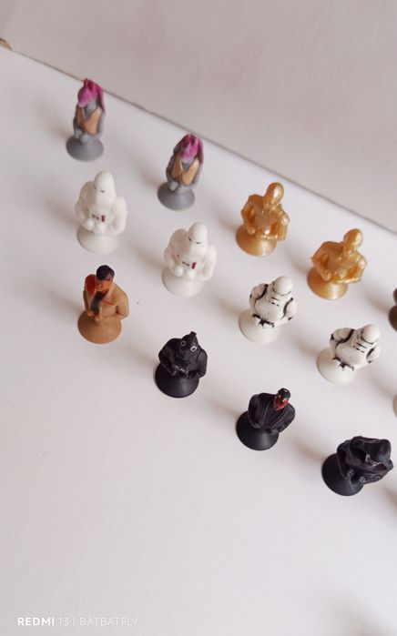Conjunto 38 mini figurinhas filme triologia Star Wars Guerra Estrelas
